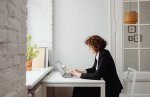 The advantages of virtual meetings for businesses The advantages of virtual meetings for businesses