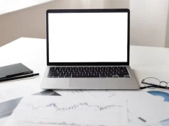 The benefits of offering online training for employees The benefits of offering online training for employees