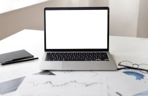 The benefits of offering online training for employees The benefits of offering online training for employees