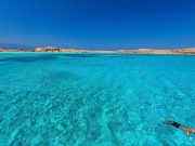 Which Sea Surrounds Greece